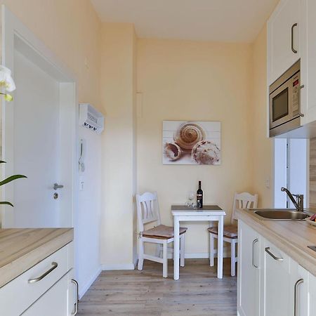 Appartement-5-Mit-Suedbalkon-In-Strandnaher-Lage-Baederstil-Villa-In-Wenningstedt-Sylt المظهر الخارجي الصورة